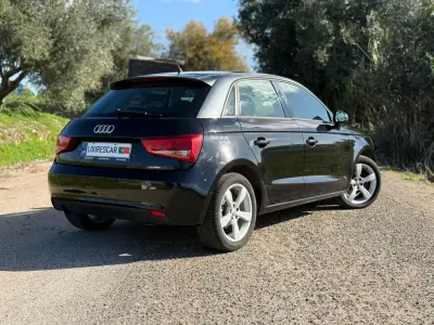 Audi A1 Sportback 2014 - 11500 EUR, 152000 km - AUTO.MOTO.pt - 152000km - foto 3 de 43