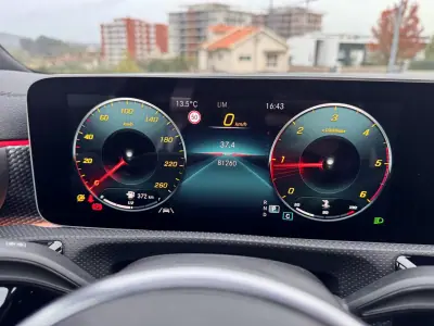 Mercedes-Benz CLA 180 2019 - 26500 EUR, 80000 km - AUTO.MOTO.pt - 80000km - foto 19 de 29