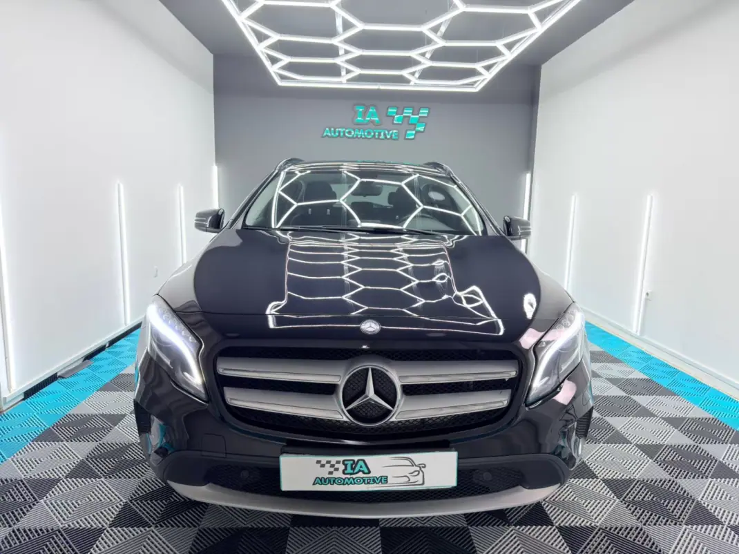 Mercedes-Benz GLA 200 2015 - 17000 EUR, 194000 km - AUTO.MOTO.pt - 194000km - foto 2 de 21