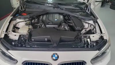 BMW 118 2018 - 22490 EUR, 92000 km - AUTO.MOTO.pt - 92000km - foto 14 de 28
