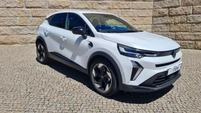 Renault Captur 2025 - 24000 EUR, 10335 km - AUTO.MOTO.pt - 10335km - foto 7 de 36