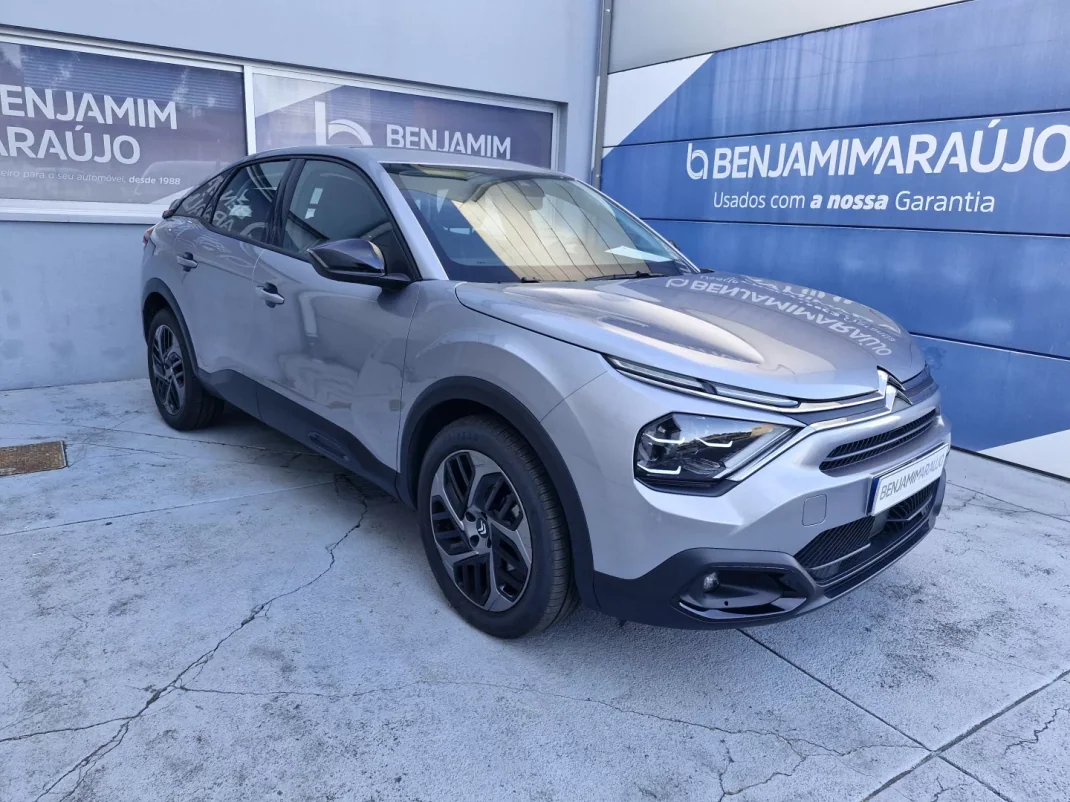 Citroën C4 2024 - 28500 EUR, 13286 km - AUTO.MOTO.pt - 13286km - foto 1 de 24