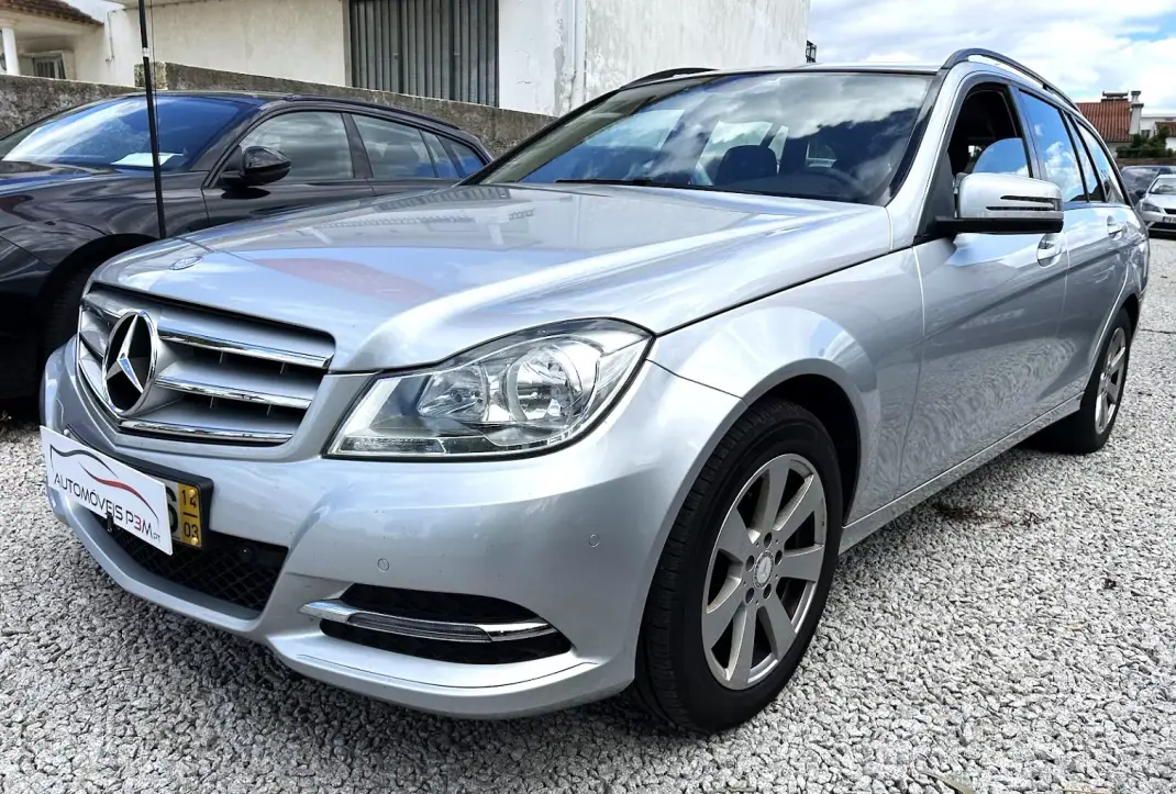 Mercedes-Benz C 180 2014 - 14500 EUR, 206850 km - AUTO.MOTO.pt - 206850km - foto 2 de 13