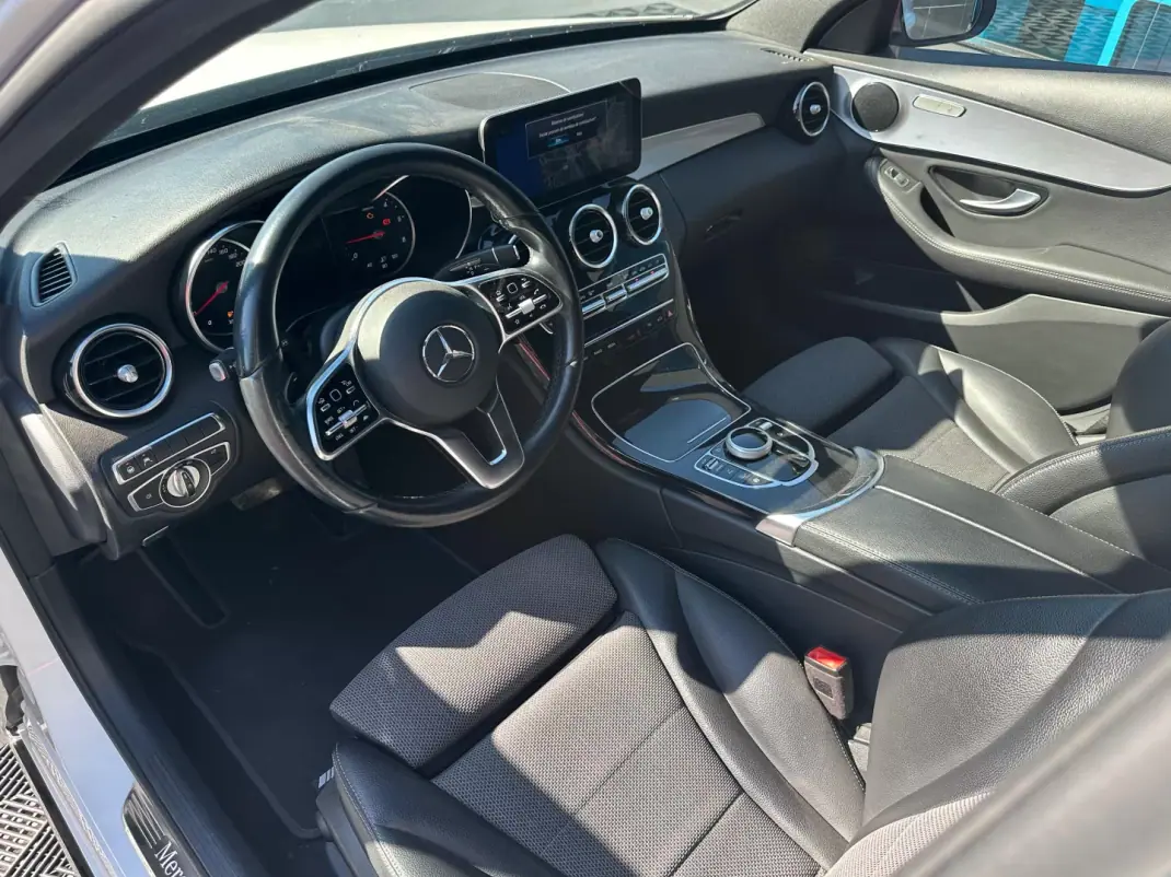 Mercedes-Benz C 220 2020 - 25900 EUR, 180000 km - 180000km - foto 8 de 15