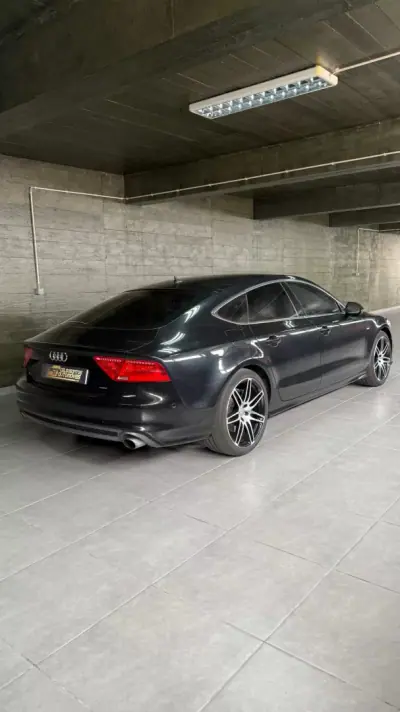 Audi A7 Sportback 2012 - 22000 EUR, 448000 km - AUTO.MOTO.pt - 448000km - foto 6 de 15