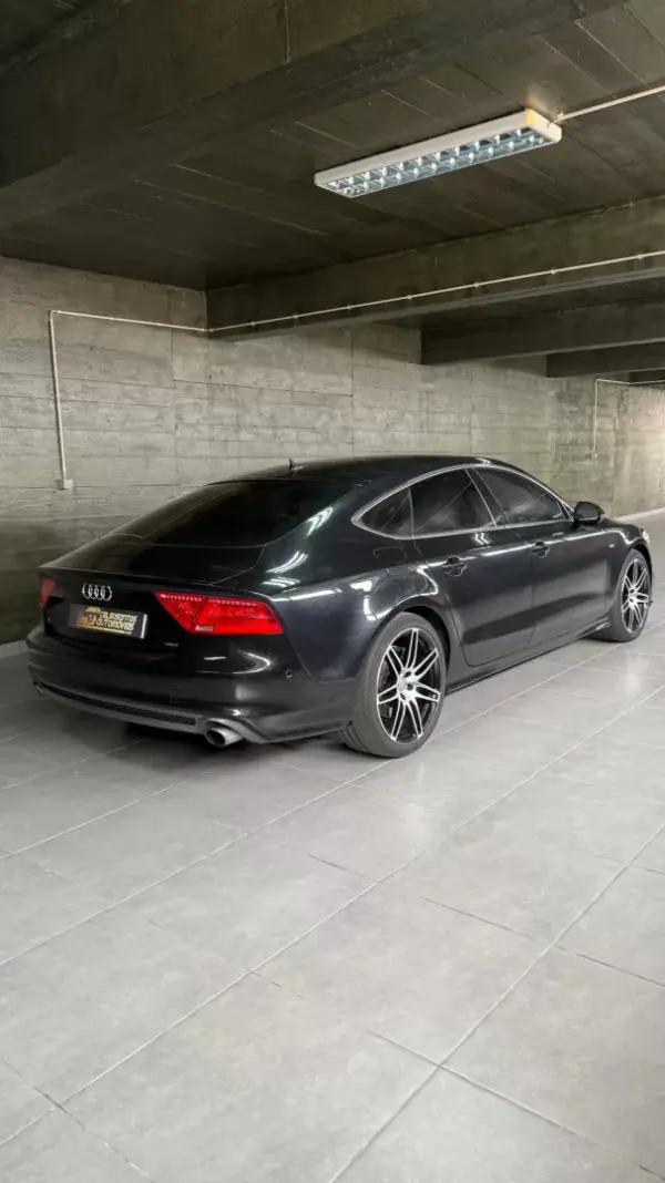 Audi A7 Sportback 2012 - 22000 EUR, 448000 km - AUTO.MOTO.pt - 448000km - foto 6 de 15