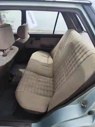 Toyota Corolla 1986 - 2700 EUR, 149000 km - 149000km - foto 3 de 14