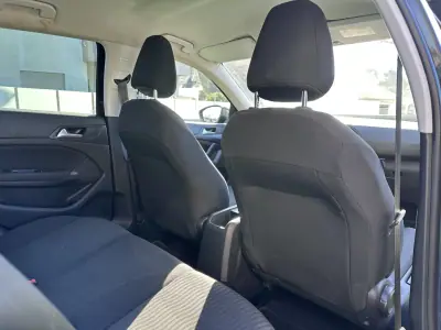 Peugeot 308 2018 - 12500 EUR, 280000 km - AUTO.MOTO.pt - 280000km - foto 39 de 41