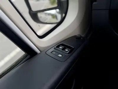 Opel 2023 - 28450 EUR, 75000 km - AUTO.MOTO.pt - 75000km - foto 11 de 20