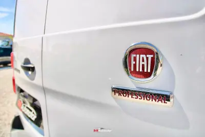 Fiat 2023 - 18500 EUR, 80000 km - AUTO.MOTO.pt - 80000km - foto 8 de 21