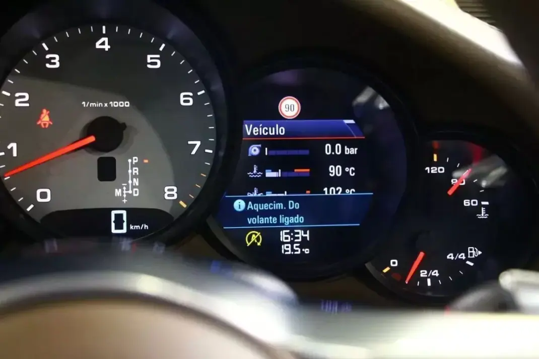 Porsche 911 2017 - 119000 EUR, 75000 km - 75000km - foto 27 de 40