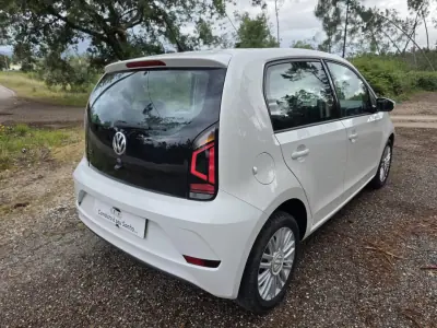 Volkswagen Up! 2016 - 7990 EUR, 152974 km - AUTO.MOTO.pt - 152974km - foto 57 de 71