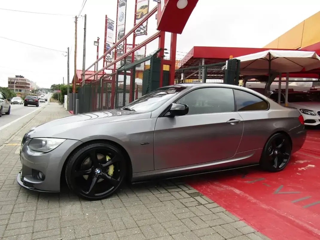 BMW 320 2011 - 16499 EUR, 241020 km - 241020km - foto 7 de 34