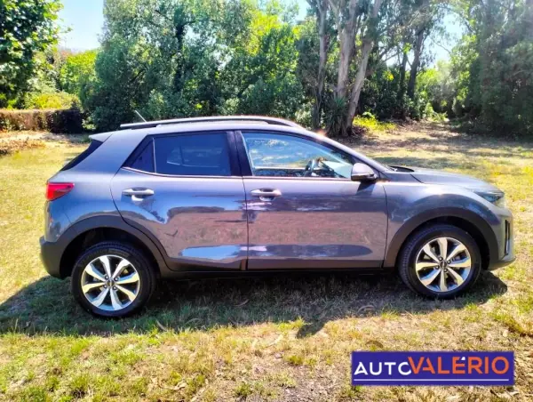 Kia Stonic 2024 - 17950 EUR, 40000 km - AUTO.MOTO.pt - 40000km - foto 9 de 18