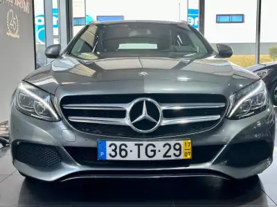 Mercedes-Benz C 300 2017 - 22999 EUR, 102000 km - AUTO.MOTO.pt - 102000km - foto 5 de 31