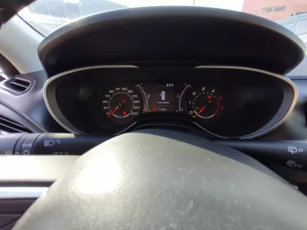 Fiat Tipo Station Wagon 2017 - 9900 EUR, 171332 km - 171332km - foto 9 de 19