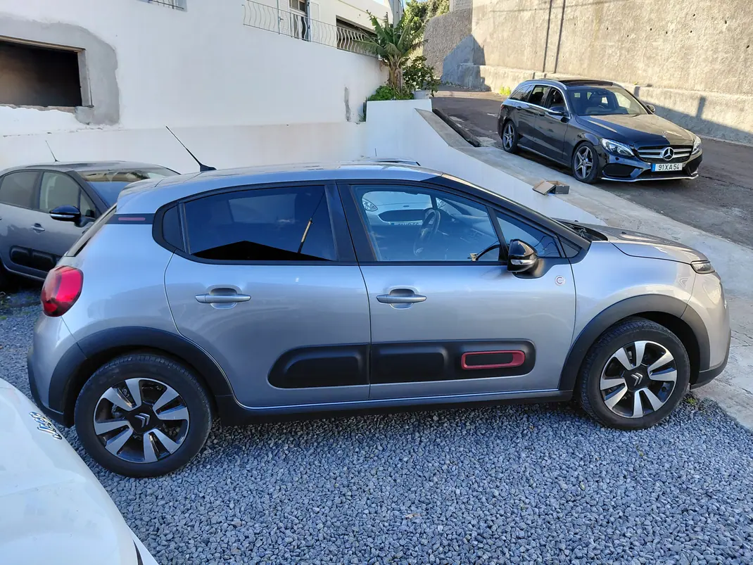 Citroën C3 2021 - 13500 EUR, 130000 km - AUTO.MOTO.pt - 130000km - foto 4 de 14