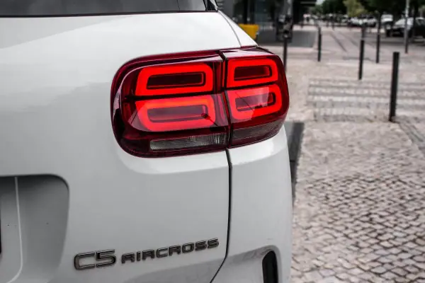 Citroën C5 Aircross 2019 - 10900 EUR, 262996 km - AUTO.MOTO.pt - 262996km - foto 11 de 41