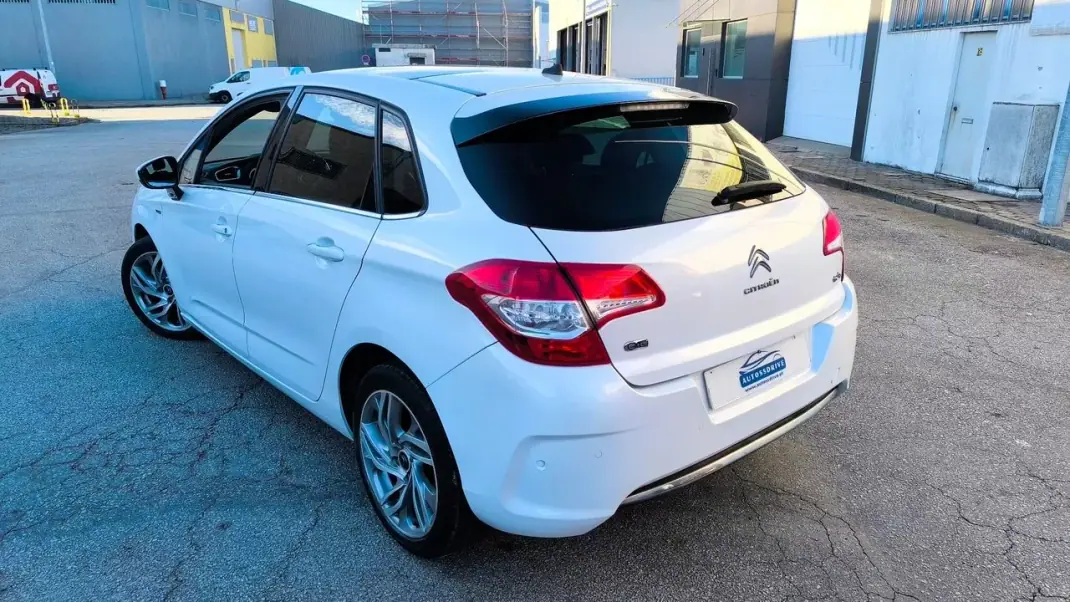 Citroën C4 2013 - 8500 EUR, 190000 km - 190000km - foto 9 de 20