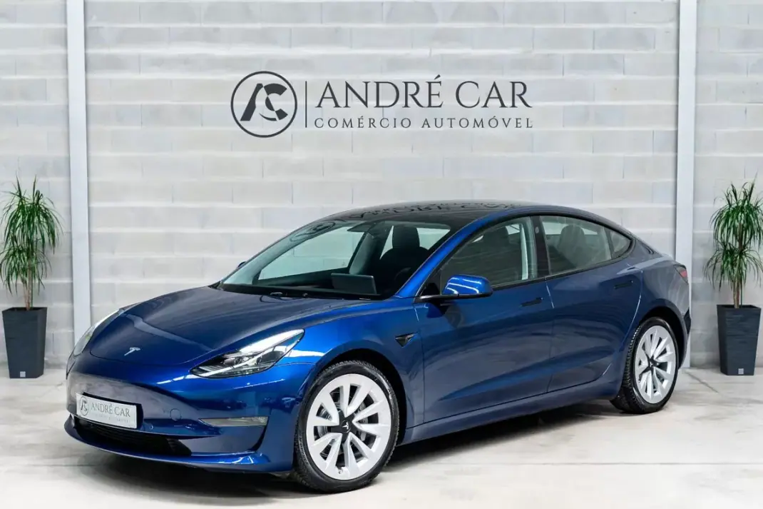 Tesla Model 3 2021 - 27950 EUR, 58905 km - AUTO.MOTO.pt - 58905km - foto 1 de 55