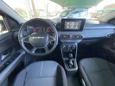 Dacia Sandero 2024 - 18800 EUR, 12229 km - AUTO.MOTO.pt - 12229km - foto 8 de 15