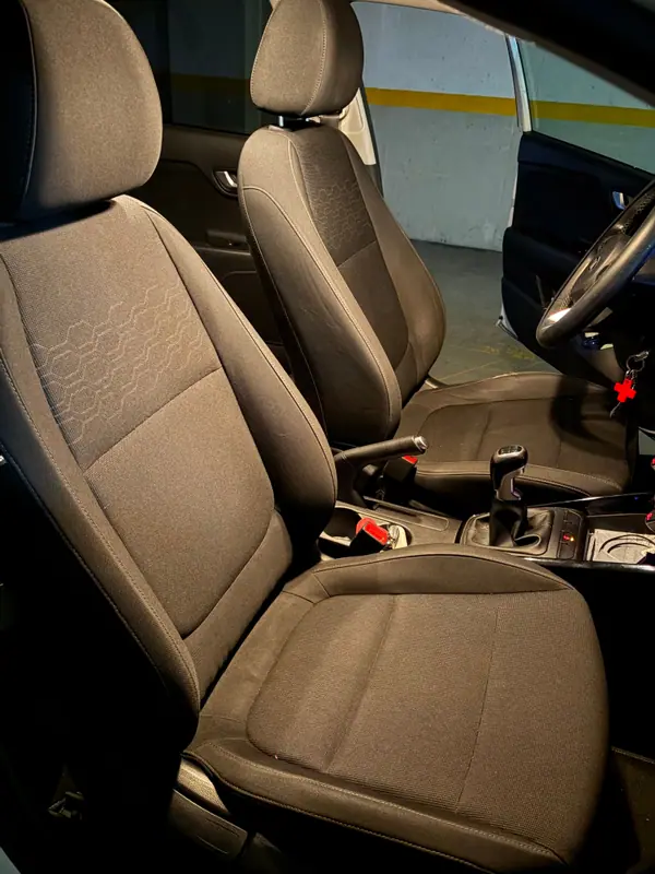 Kia Rio 2017 — foto 2 de 8