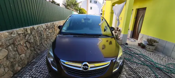 Opel Zafira 2015 — foto 2 de 7