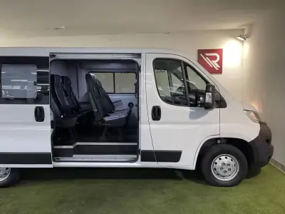 Opel Movano 2023 — photo 6 of 29