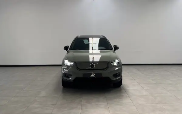Volvo XC 40 Recharge 69 kWh Single Motor Ultimate 2022 Elétrico — 99 000 km · Viana do Castelo Volvo XC 40 Recharge 69 kWh Single Motor Ultimate 2022 Elétrico