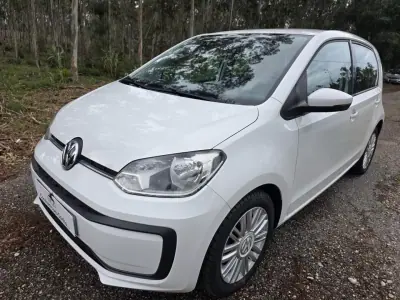 Volkswagen Up! 2016 - 7990 EUR, 152974 km - AUTO.MOTO.pt - 152974km - foto 18 de 71