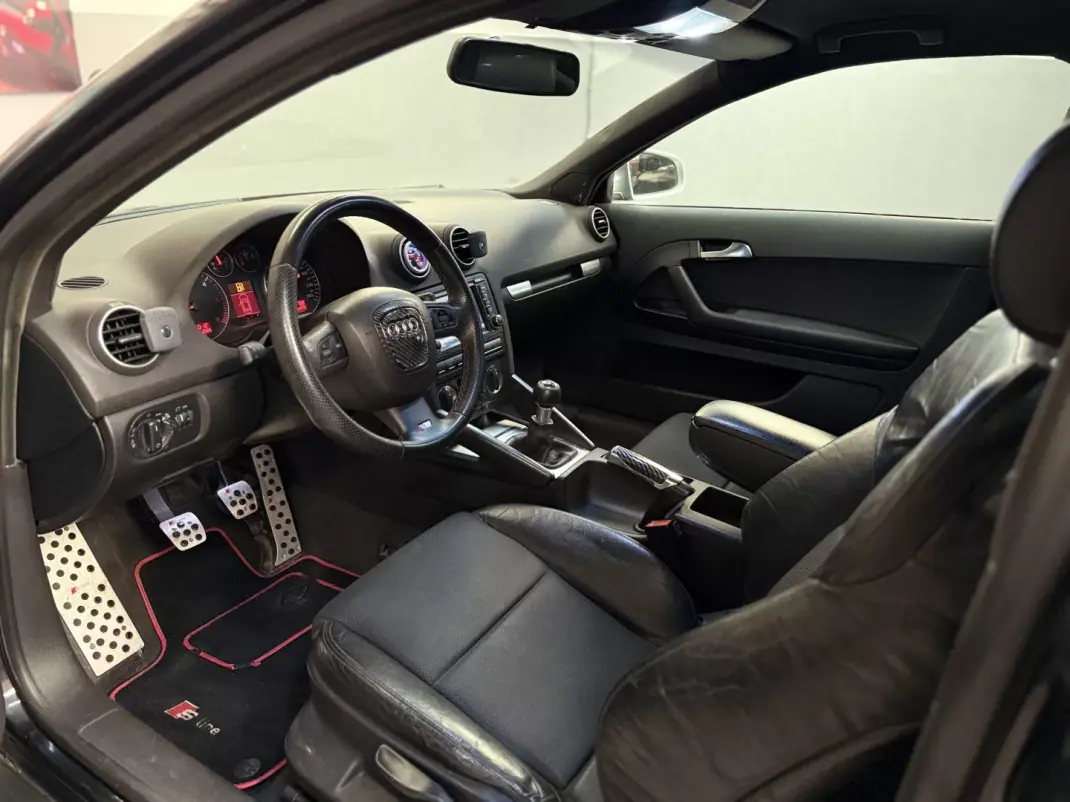 Audi A3 2007 - 7990 EUR, 238000 km - AUTO.MOTO.pt - 238000km - foto 11 de 19