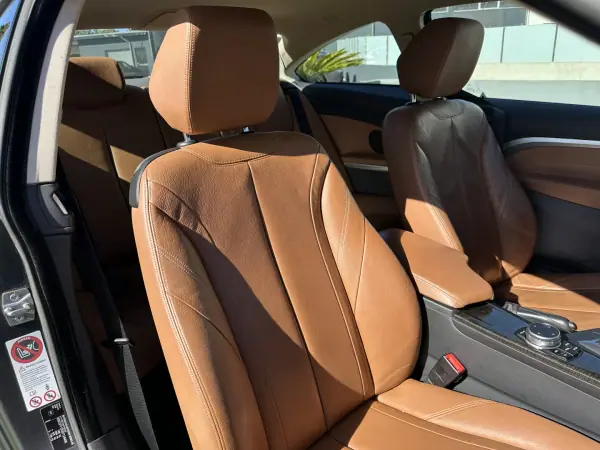 BMW 420 2014 - 15900 EUR, 220000 km - AUTO.MOTO.pt - 220000km - foto 52 de 54