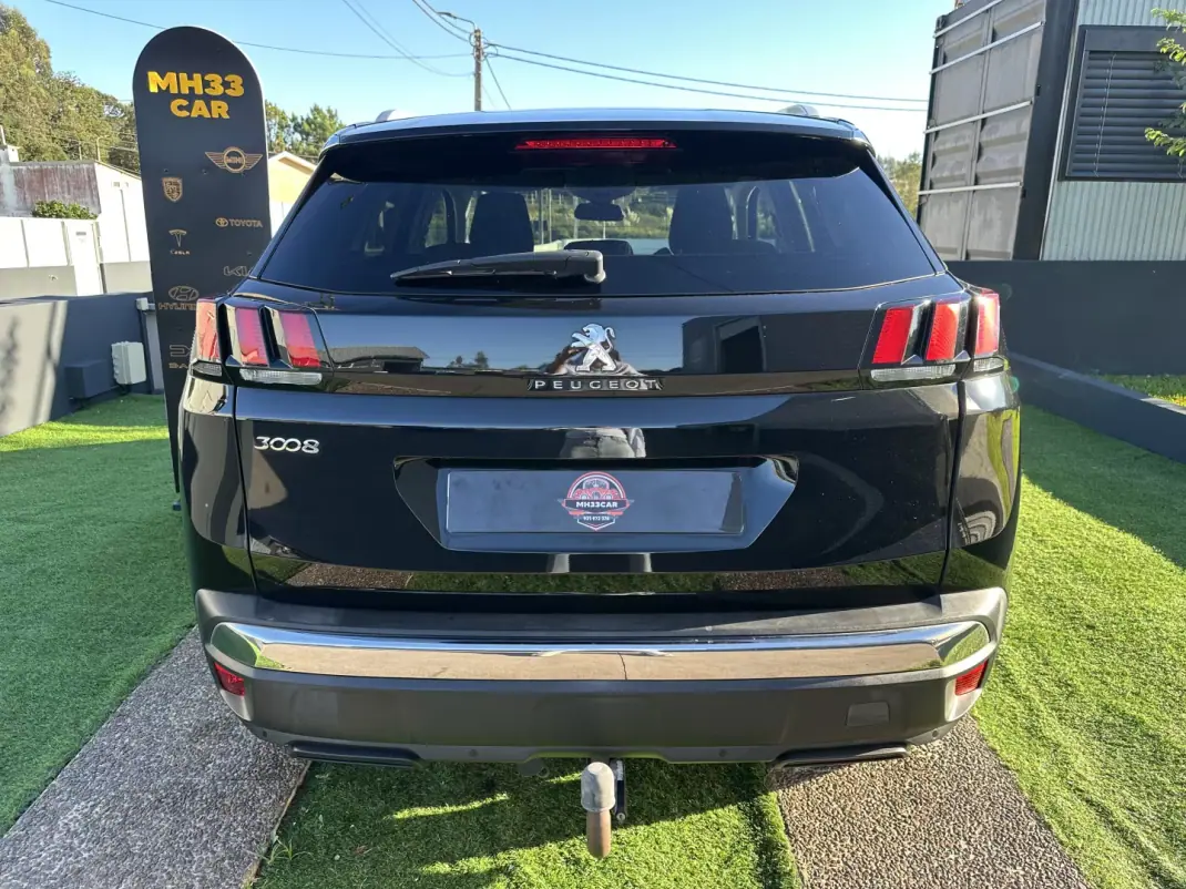 Peugeot 3008 2019 - 14900 EUR, 190000 km - 190000km - foto 10 de 64