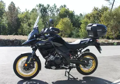 Suzuki DL 2019 - 10750 EUR, 17000 km - AUTO.MOTO.pt - 17000km - foto 20 de 28