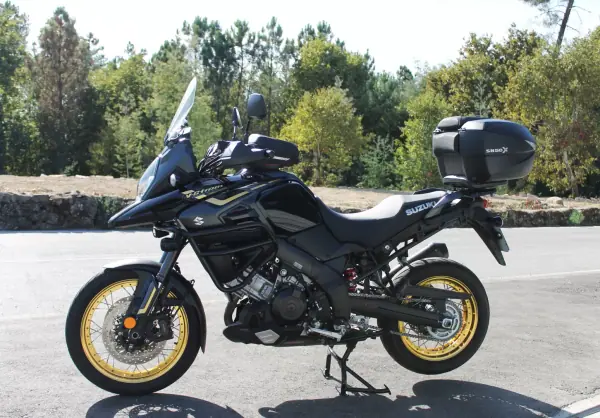 Suzuki DL 2019 - 10750 EUR, 17000 km - AUTO.MOTO.pt - 17000km - foto 20 de 28