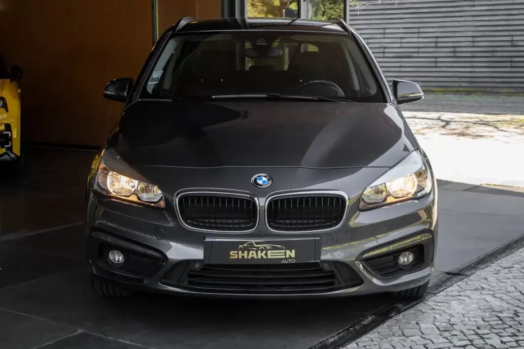 BMW 216 Active Tourer 2017 - 13990 EUR, 96223 km - AUTO.MOTO.pt - 96223km - foto 6 de 43