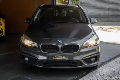 BMW 216 Active Tourer 2017 - 13990 EUR, 96223 km - AUTO.MOTO.pt - 96223km - foto 6 de 43