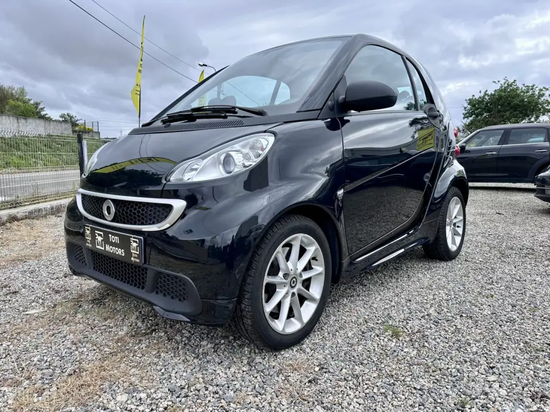 Smart ForTwo Coupé 2014 - 8490 EUR, 70363 km - AUTO.MOTO.pt - 70363km - foto 1 de 16