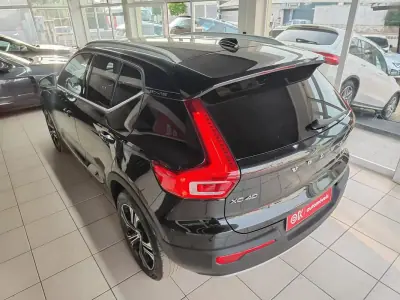 Volvo XC 40 2020 - 28250 EUR, 45500 km - AUTO.MOTO.pt - 45500km - foto 9 de 35