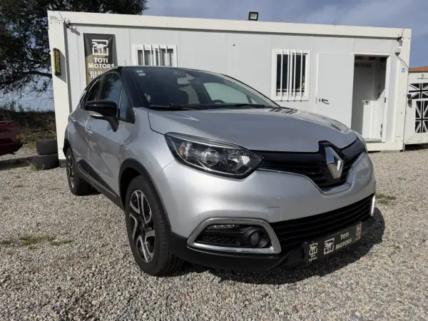 Renault Captur 2014 — photo 2 of 18