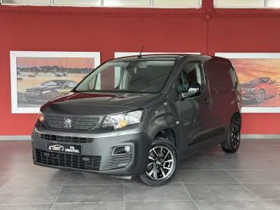 Peugeot PARTNER GIRAFON 2022 - 16990 EUR, 79102 km - AUTO.MOTO.pt - 79102km - foto 2 de 19