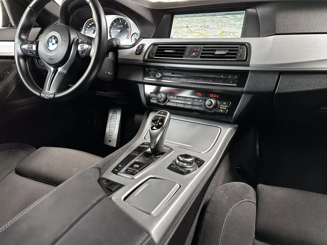 BMW 520 2013 - 18500 EUR, 225820 km - AUTO.MOTO.pt - 225820km - foto 19 de 41