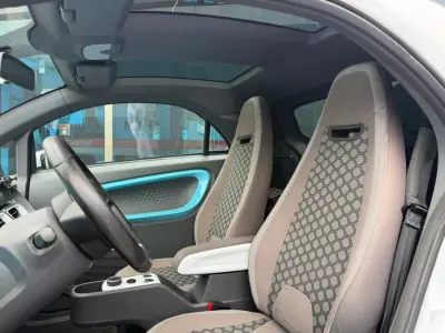 XEV Yoyo 2023 - 11900 EUR, 21000 km - AUTO.MOTO.pt - 21000km - foto 8 de 10