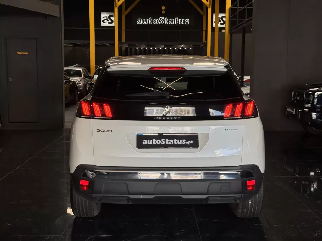 Peugeot 3008 2021 - 22990 EUR, 64900 km - AUTO.MOTO.pt - 64900km - foto 11 de 31