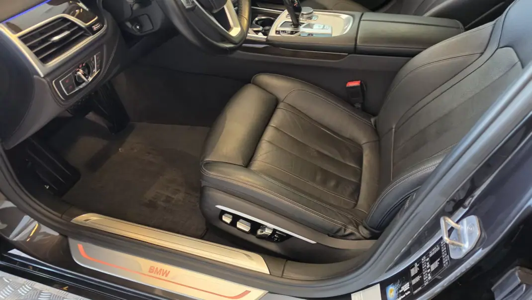 BMW 730 2016 - 29900 EUR, 188987 km - AUTO.MOTO.pt - 188987km - foto 39 de 69