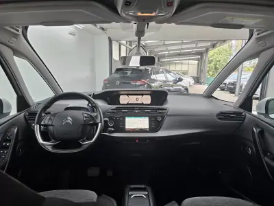 Citroën C4 Grand Picasso 2018 - 13650 EUR, 245556 km - AUTO.MOTO.pt - 245556km - foto 15 de 43