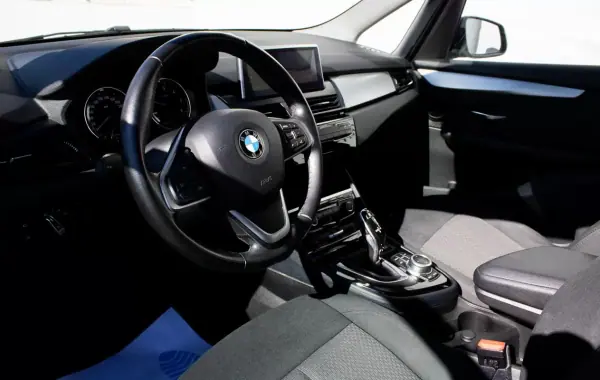 BMW 216 Gran Tourer 2019 - 18500 EUR, 150892 km - AUTO.MOTO.pt - 150892km - foto 9 de 40