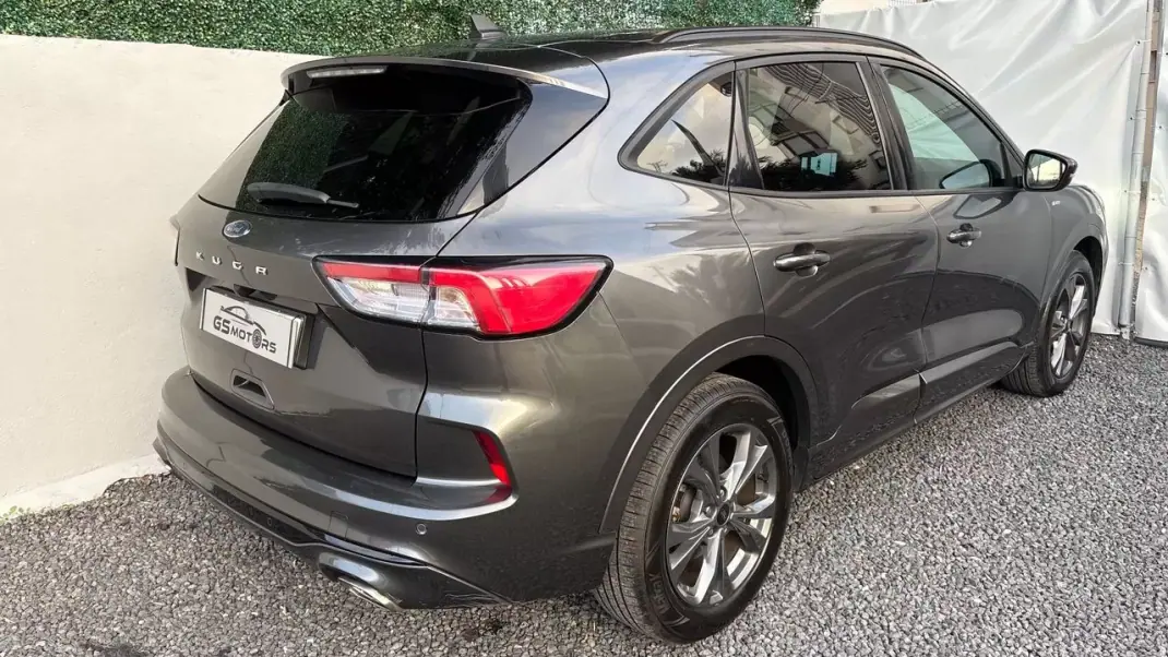 Ford Kuga 2022 - 14300 EUR, 119000 km - 119000km - foto 6 de 12