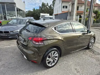 Citroën DS4 2012 - 11400 EUR, 214040 km - AUTO.MOTO.pt - 214040km - foto 9 de 29