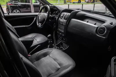 Dacia Duster 2014 - 10490 EUR, 134765 km - AUTO.MOTO.pt - 134765km - foto 22 de 36